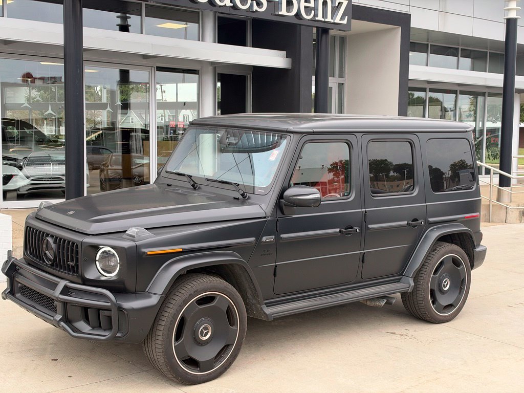 Used 2025  Mercedes-Benz G 63 AMG® image 2