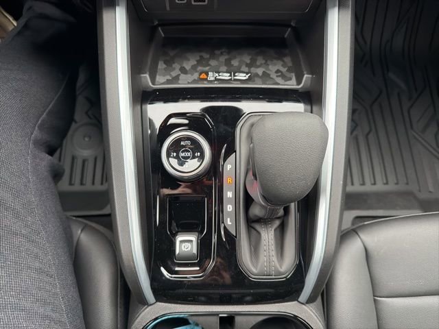 New 2026 Summit White Chevrolet Trail Boss image 31