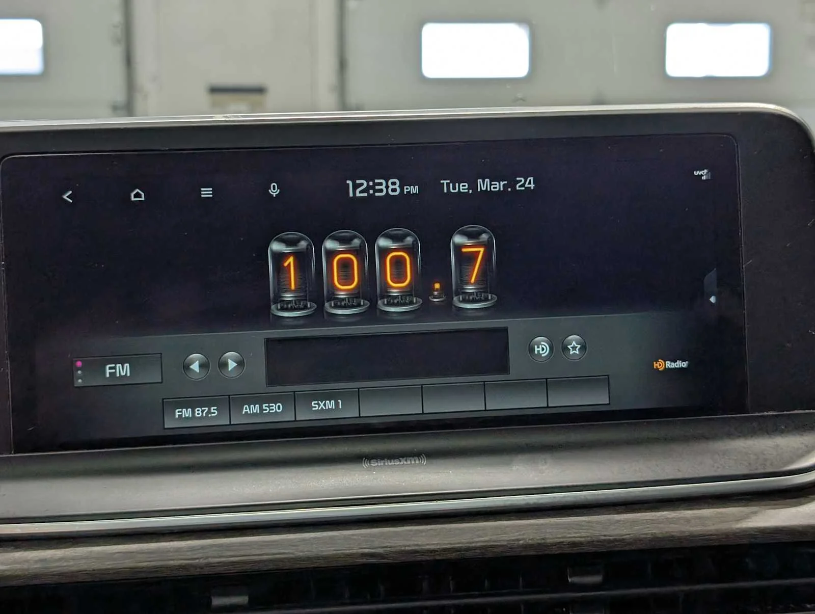 Used 2022 Wolf Gray Kia EX image 24