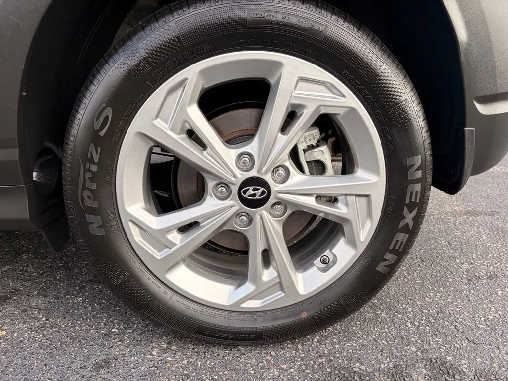 Used 2023 Abyss Black Per Hyundai SEL image 12