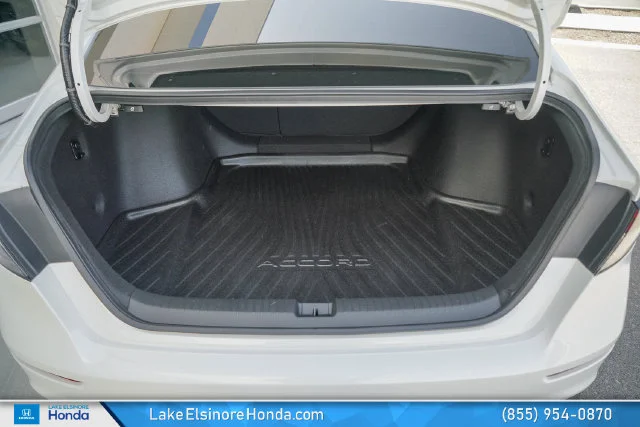 Used 2024 Platinum White Pearl Honda Sport image 29