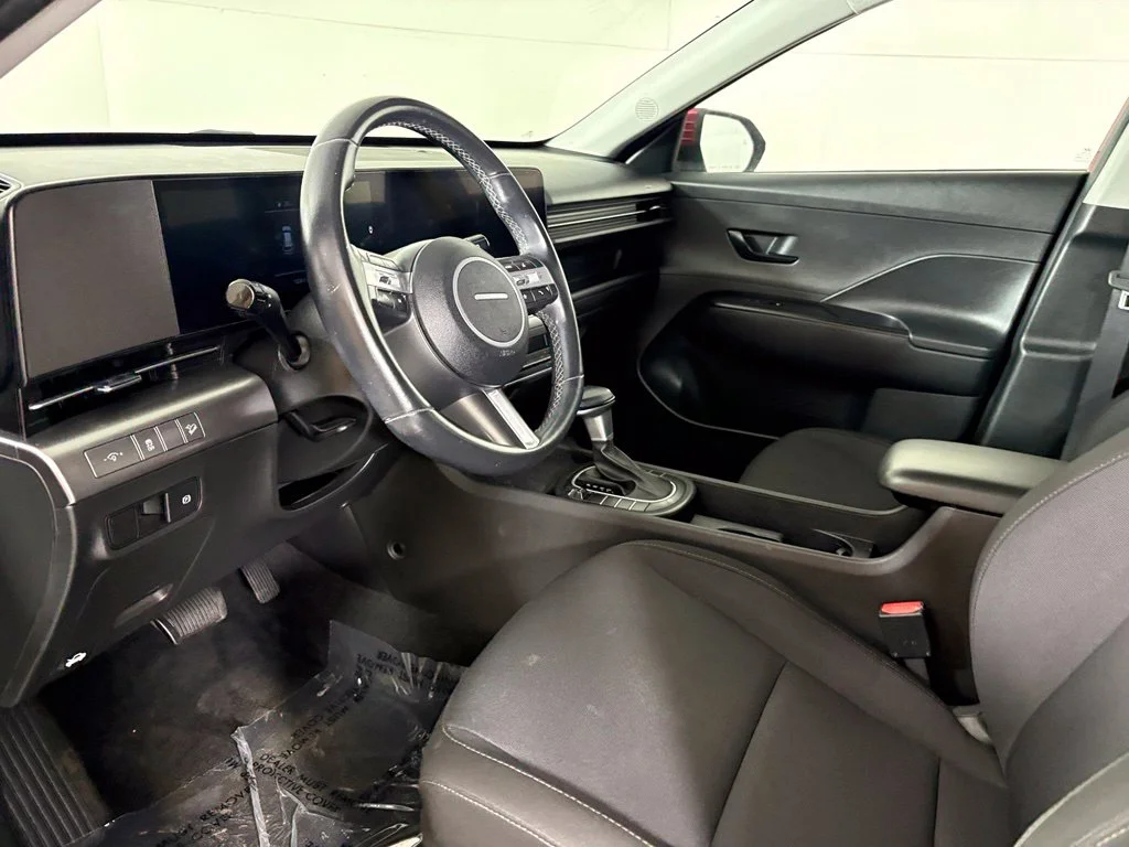 Used 2025 Red Hyundai SEL image 22