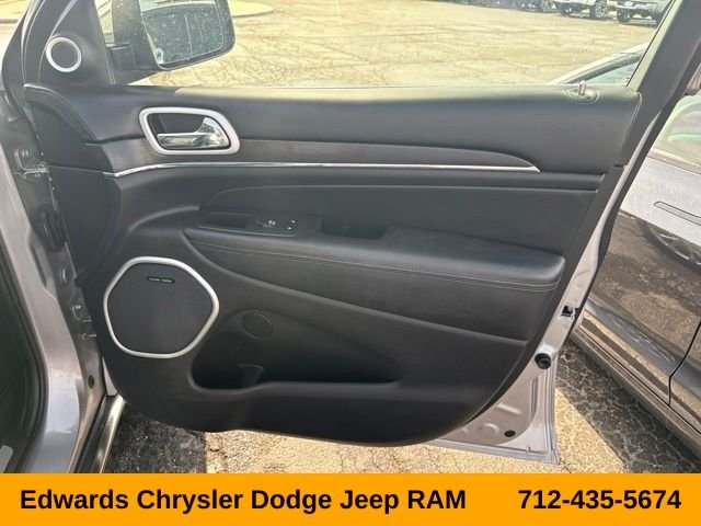 Used 2021 Silver Jeep Summit image 38
