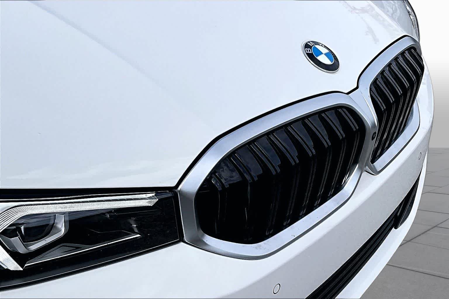 Used 2026 Alpine White BMW 330i NA image 29