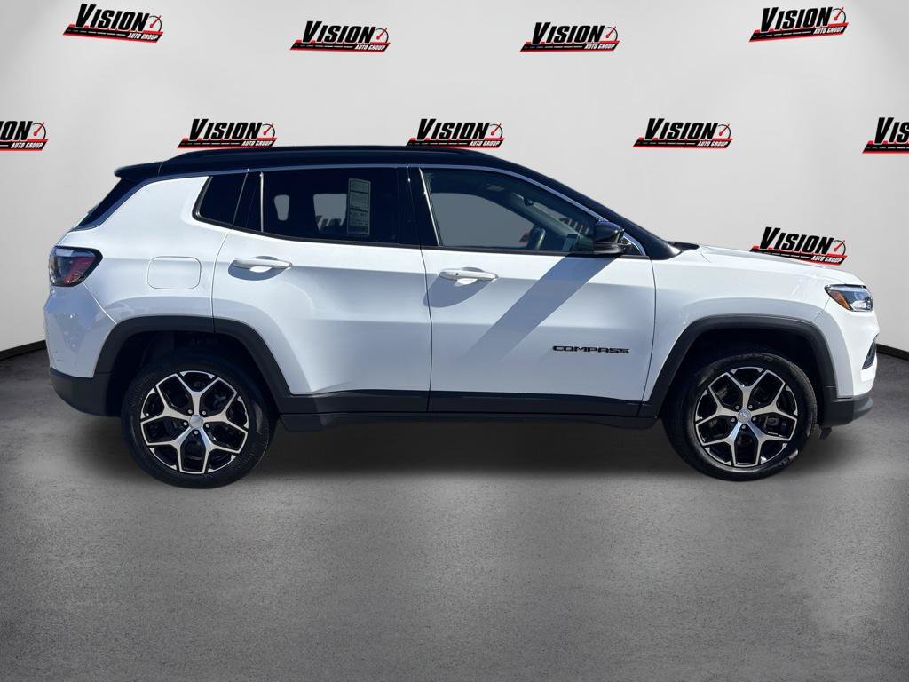 Used 2024 White Jeep Limited image 4