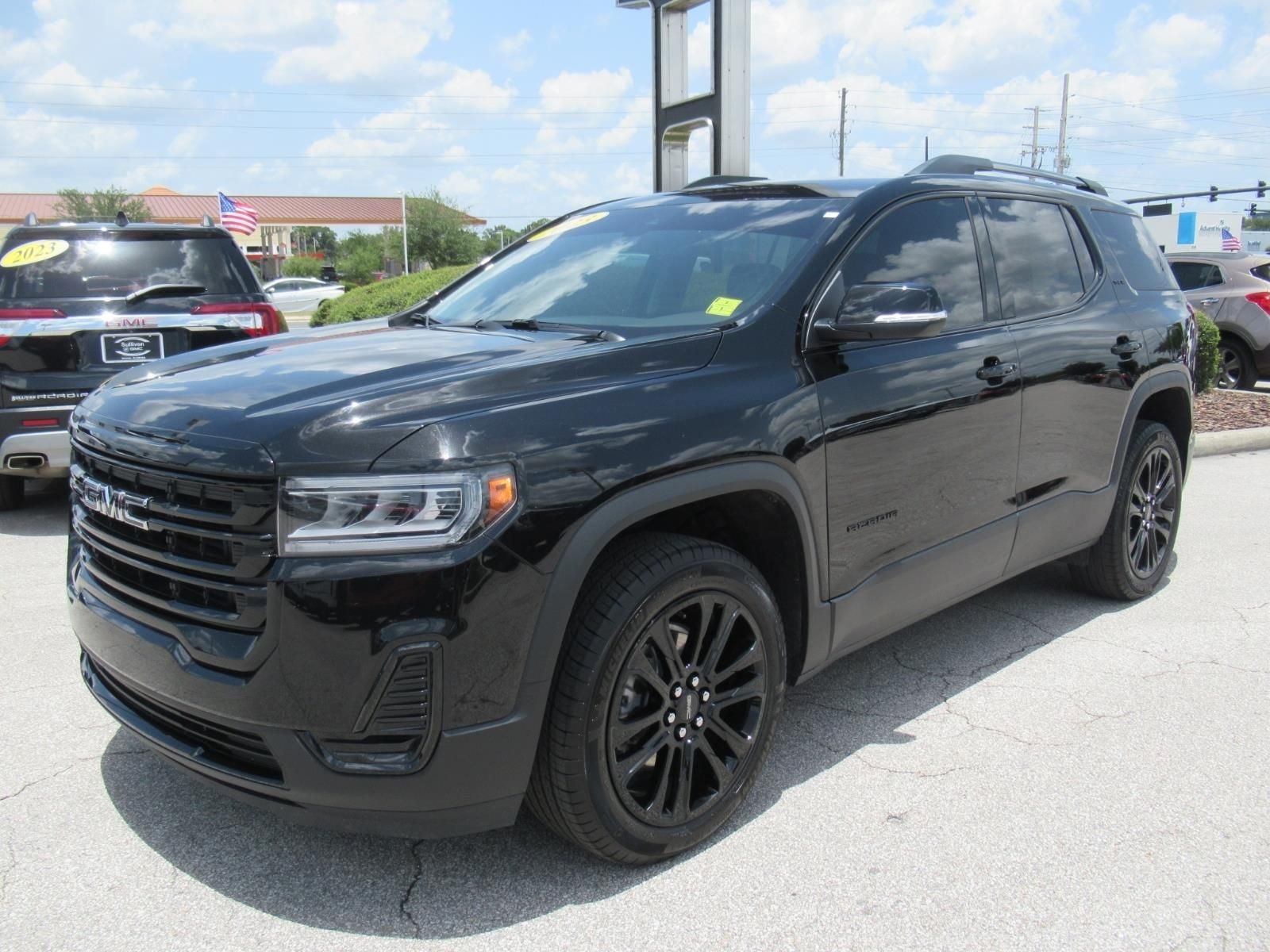Used 2023 Black GMC SLE image 3