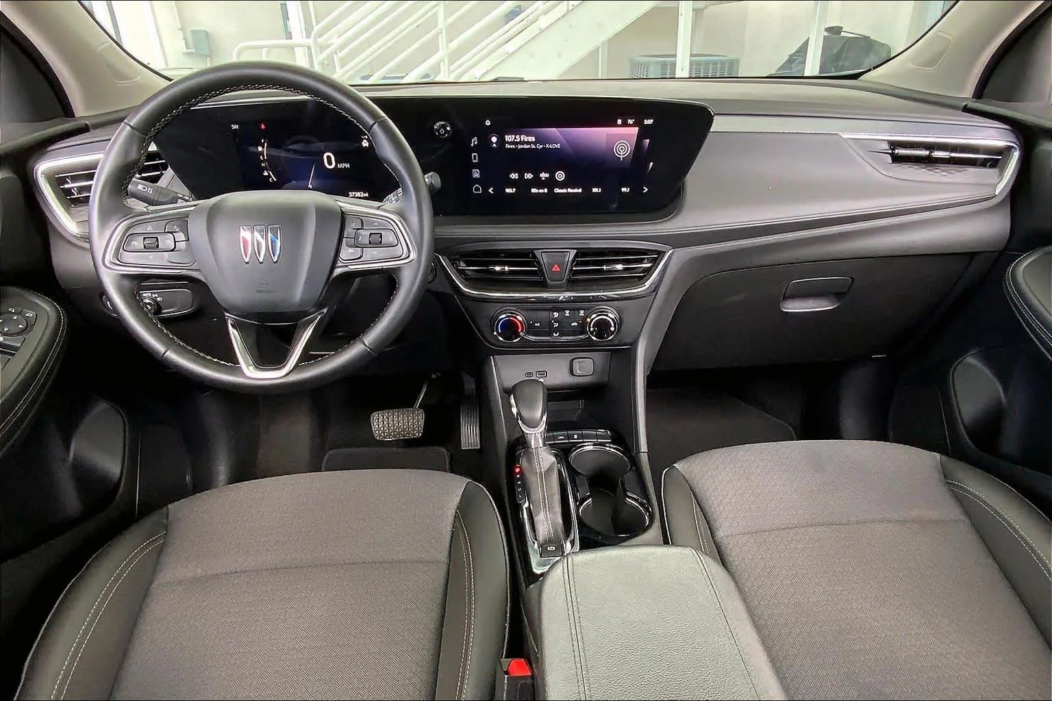 2025 Buick Encore GX Preferred - Photo 16
