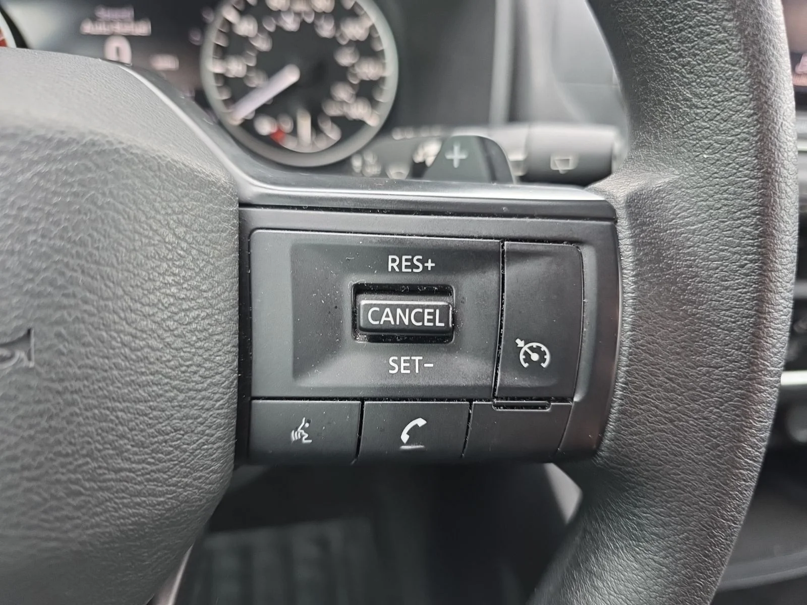 Used 2025 White Nissan S image 38