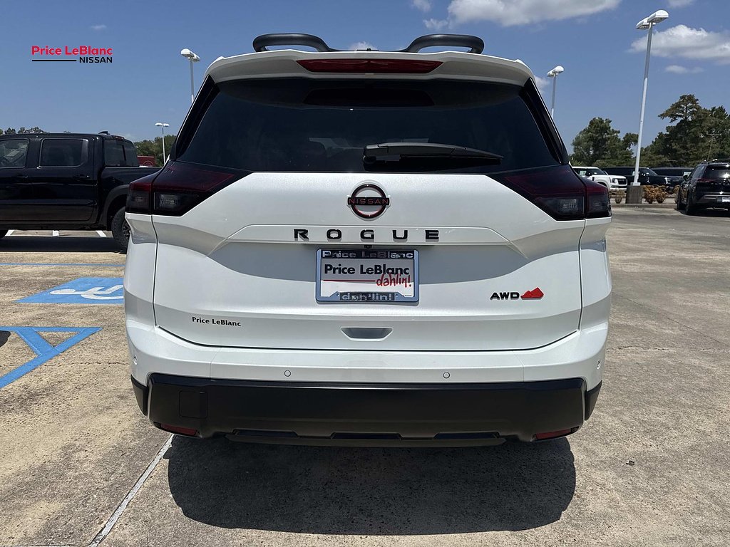 New 2026 Everest White Pearl TriCoat Nissan Rock Creek® image 6