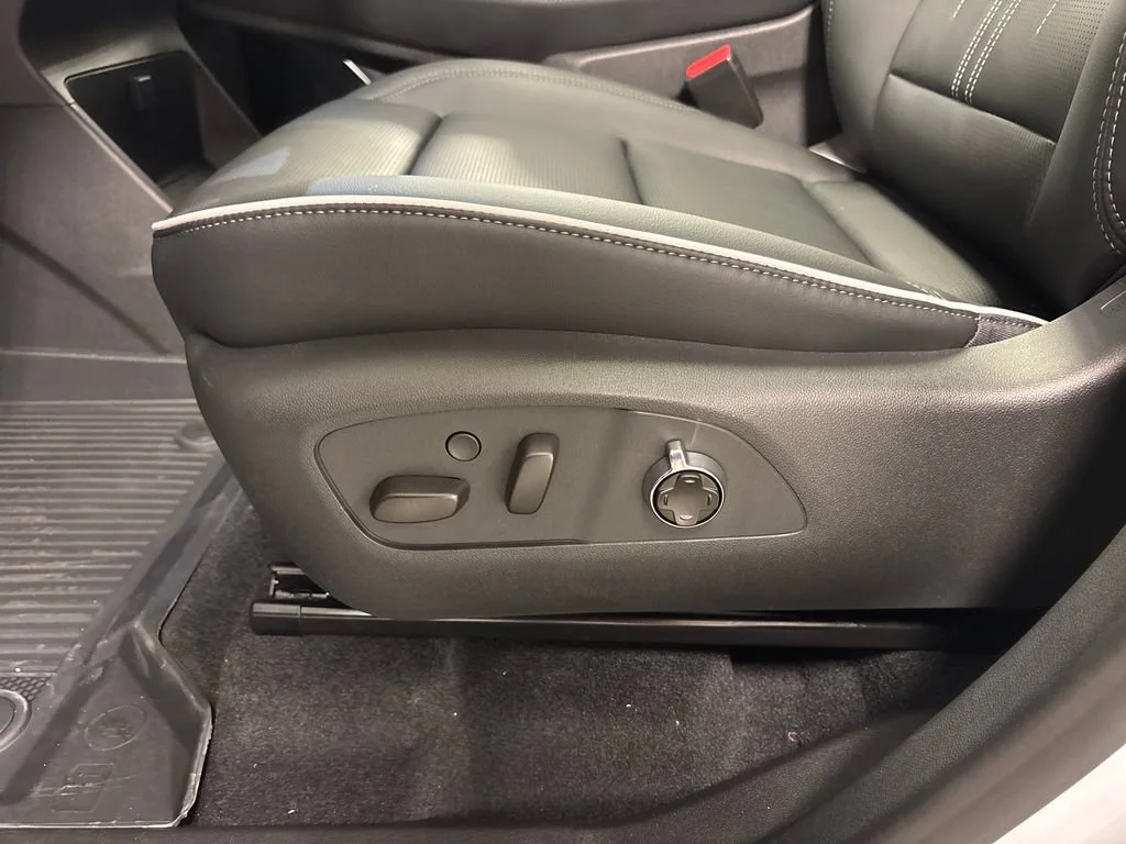 2026 Buick Enclave Avenir - Photo 24