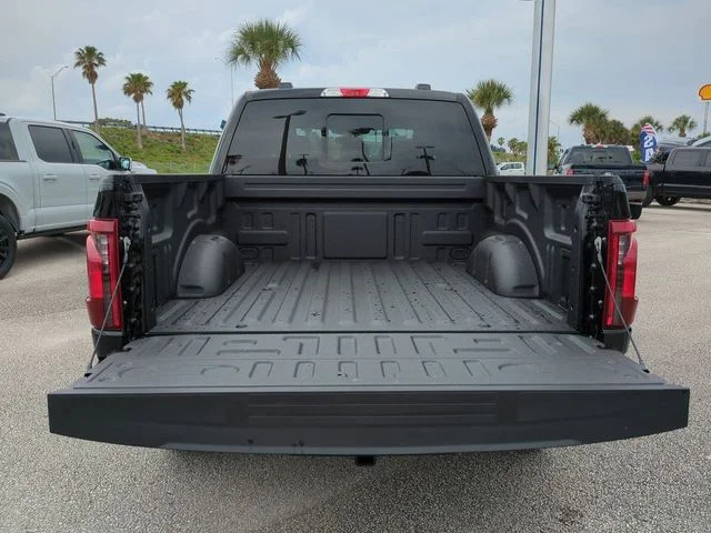 New 2026 Agate Black Metallic Ford XLT image 13