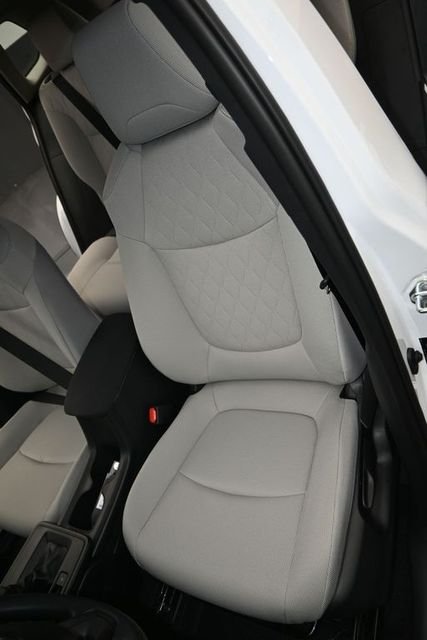 New 2026 Wind Chill Pearl Toyota L image 9