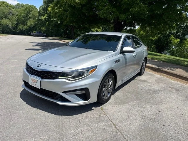 Used 2019 Silver Kia LX image 3