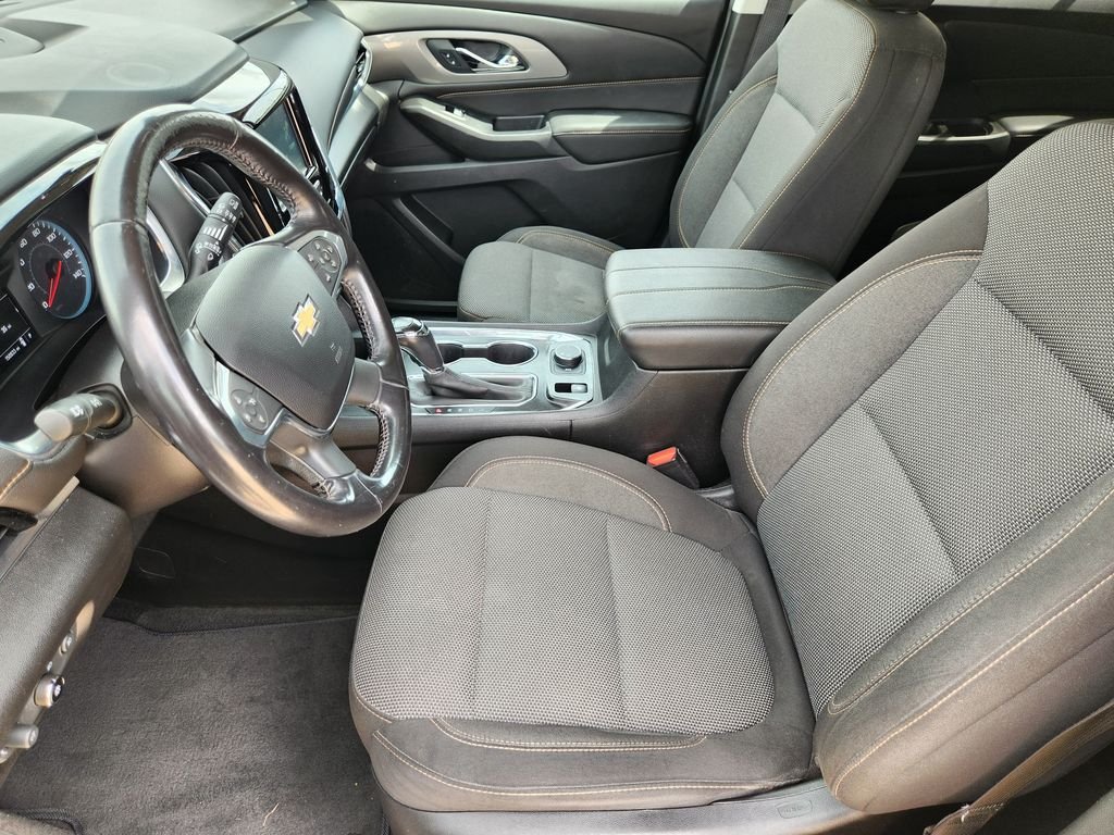 Used 2019 Silver Ice Metallic Chevrolet LT Cloth image 14