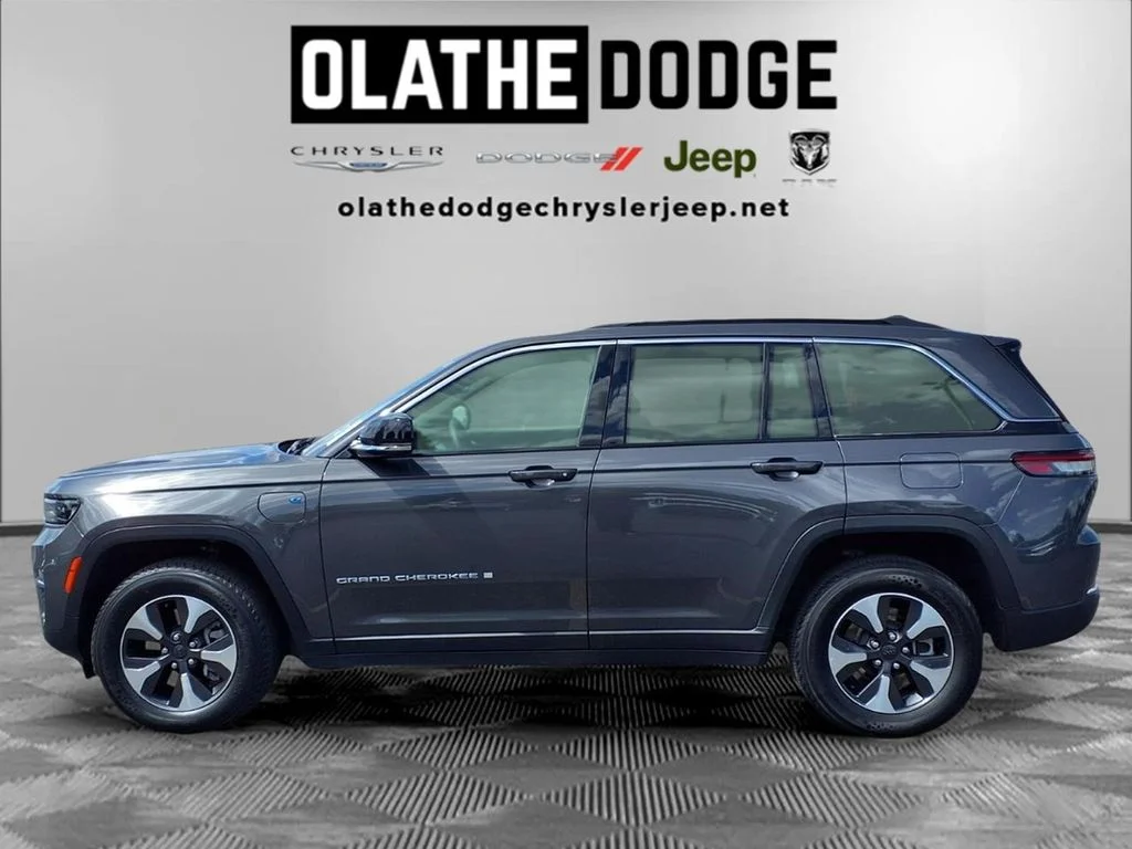 Certified Used 2024 Gray Jeep 4xe image 20