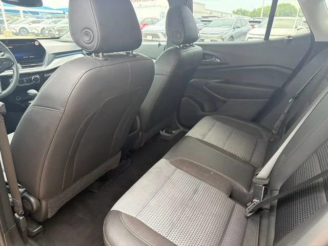 Used 2025 Mosaic Black Metallic Chevrolet LT image 10