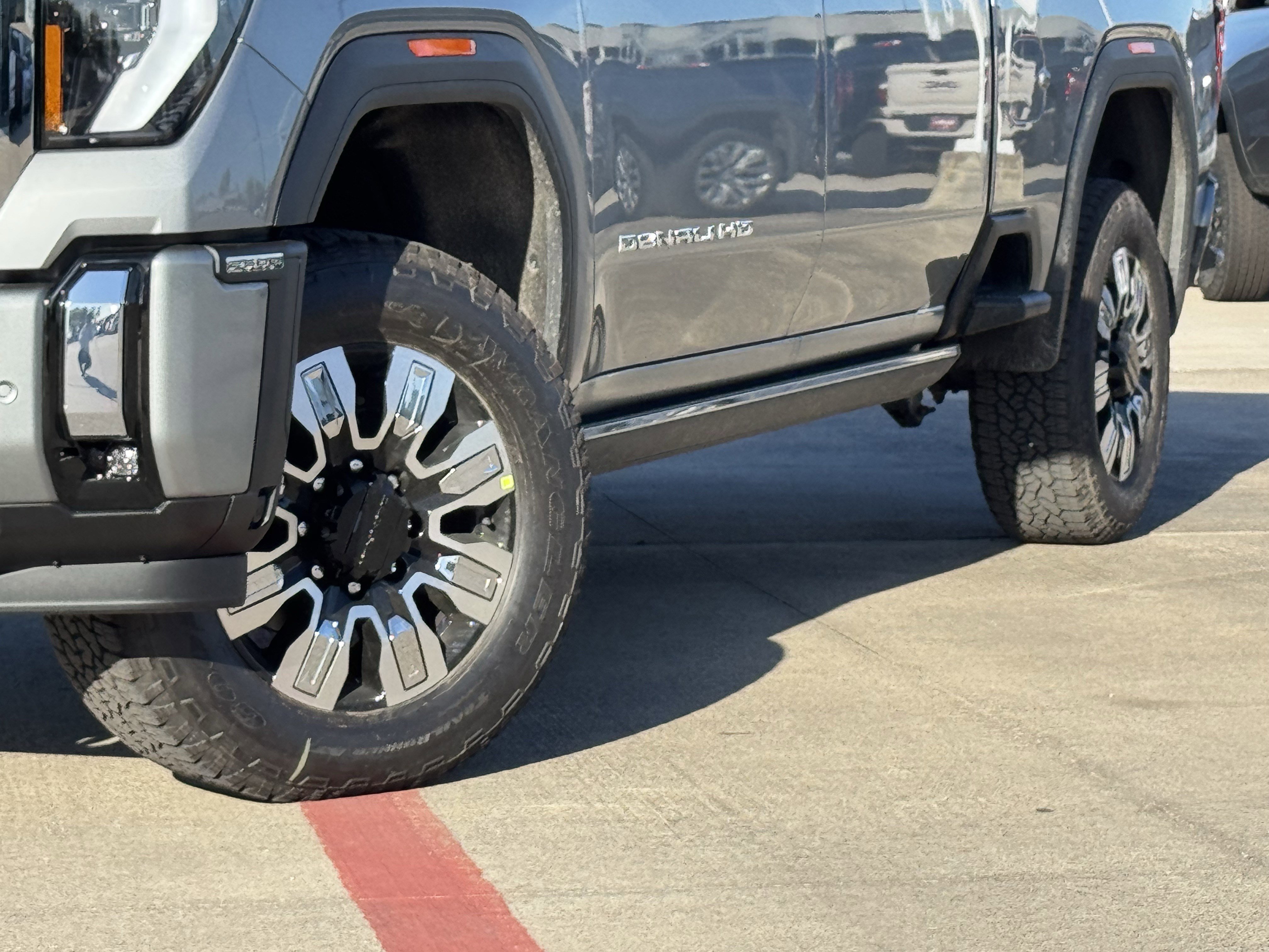 2026 GMC Sierra 2500HD Denali - Photo 11