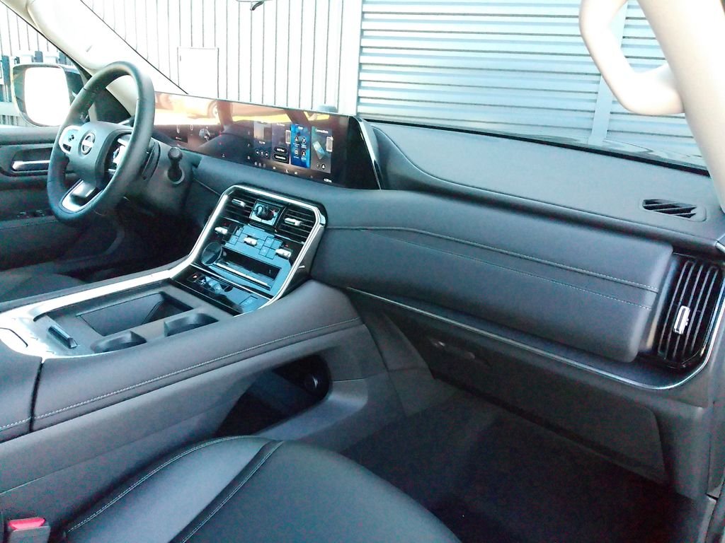 2026 Nissan Armada SV - Photo 17