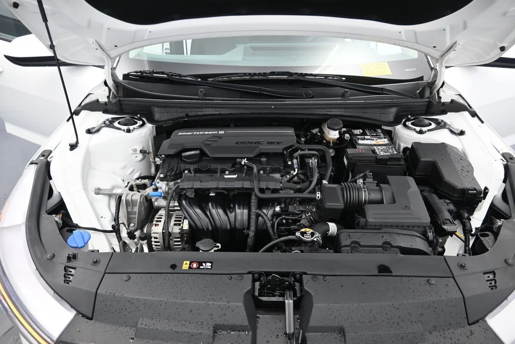 2025 Kia K4 LXS - Photo 18