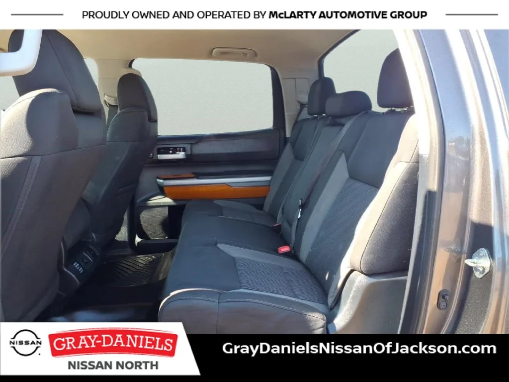 Used 2015 Gray Toyota SR5 image 26