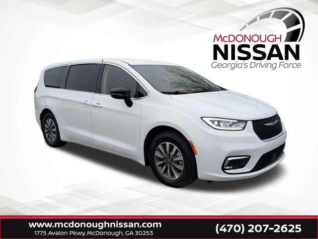 2024 Chrysler Pacifica PHEV