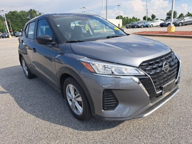 Used 2021 Gray Nissan S image 1
