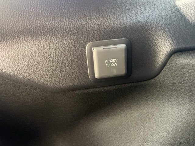 2026 Toyota Prius Plug-in Hybrid XSE - Photo 15