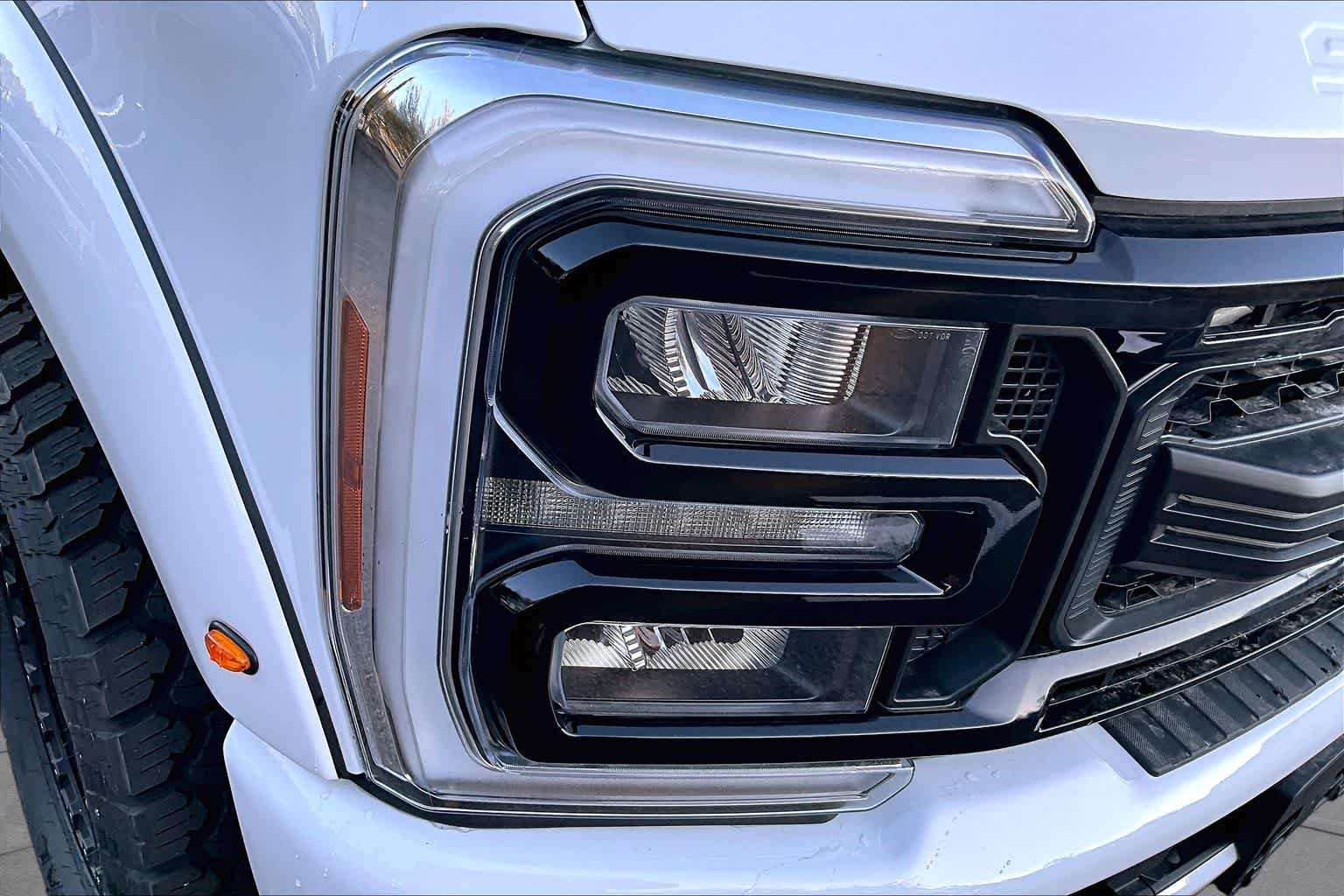 New 2026 Oxford White Ford F-250® Lariat® image 13