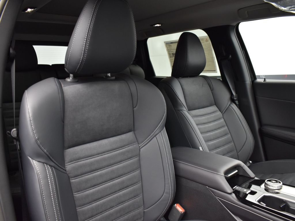 New 2026 Black Mitsubishi SE image 19