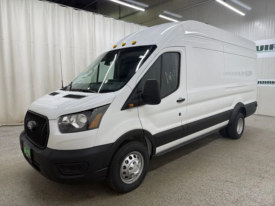 New 2026 Oxford White Ford Cargo Van image 4