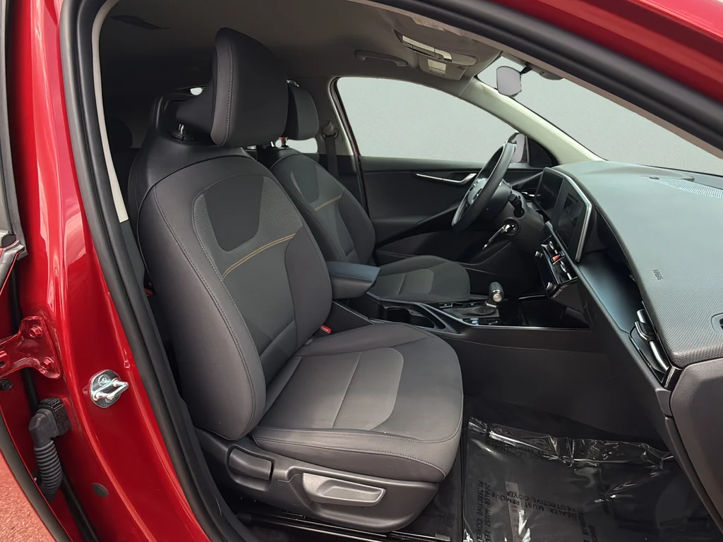 Used 2025 Runway Red Kia LX image 20