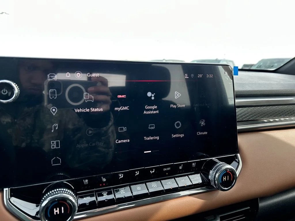 2026 GMC Canyon AT4 - Photo 24
