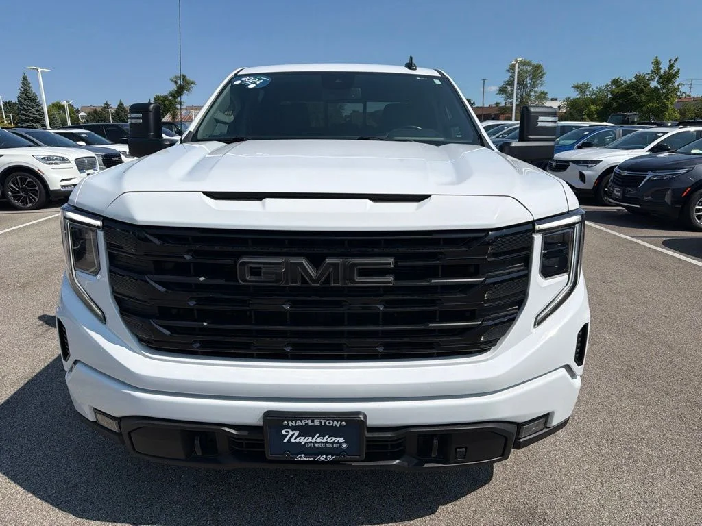 Used 2024 White GMC Elevation image 3