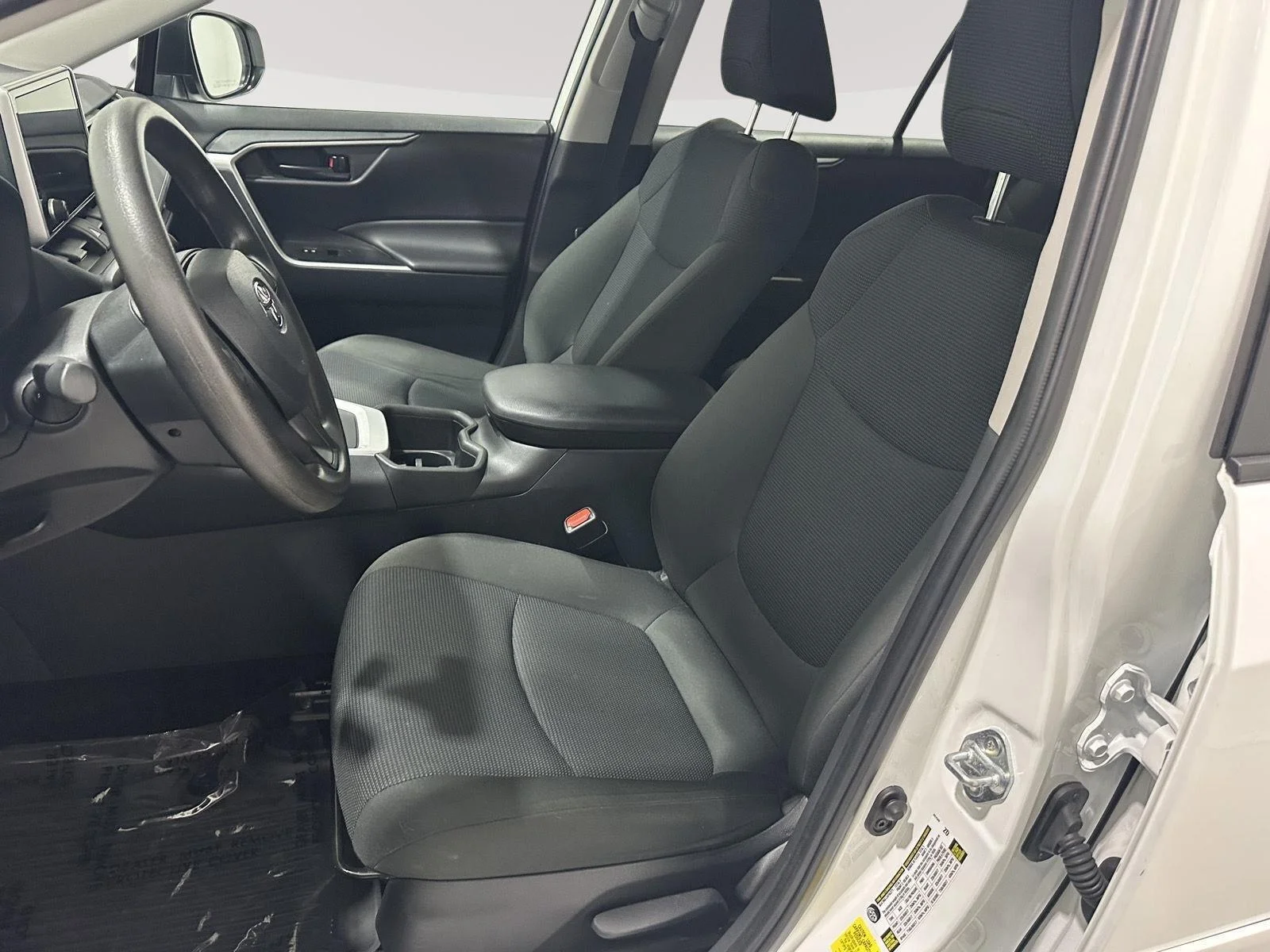 Used 2024 Ice Cap Toyota Hybrid LE image 17