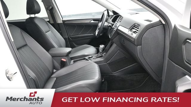 Used 2022 White Volkswagen 2.0T SE image 11