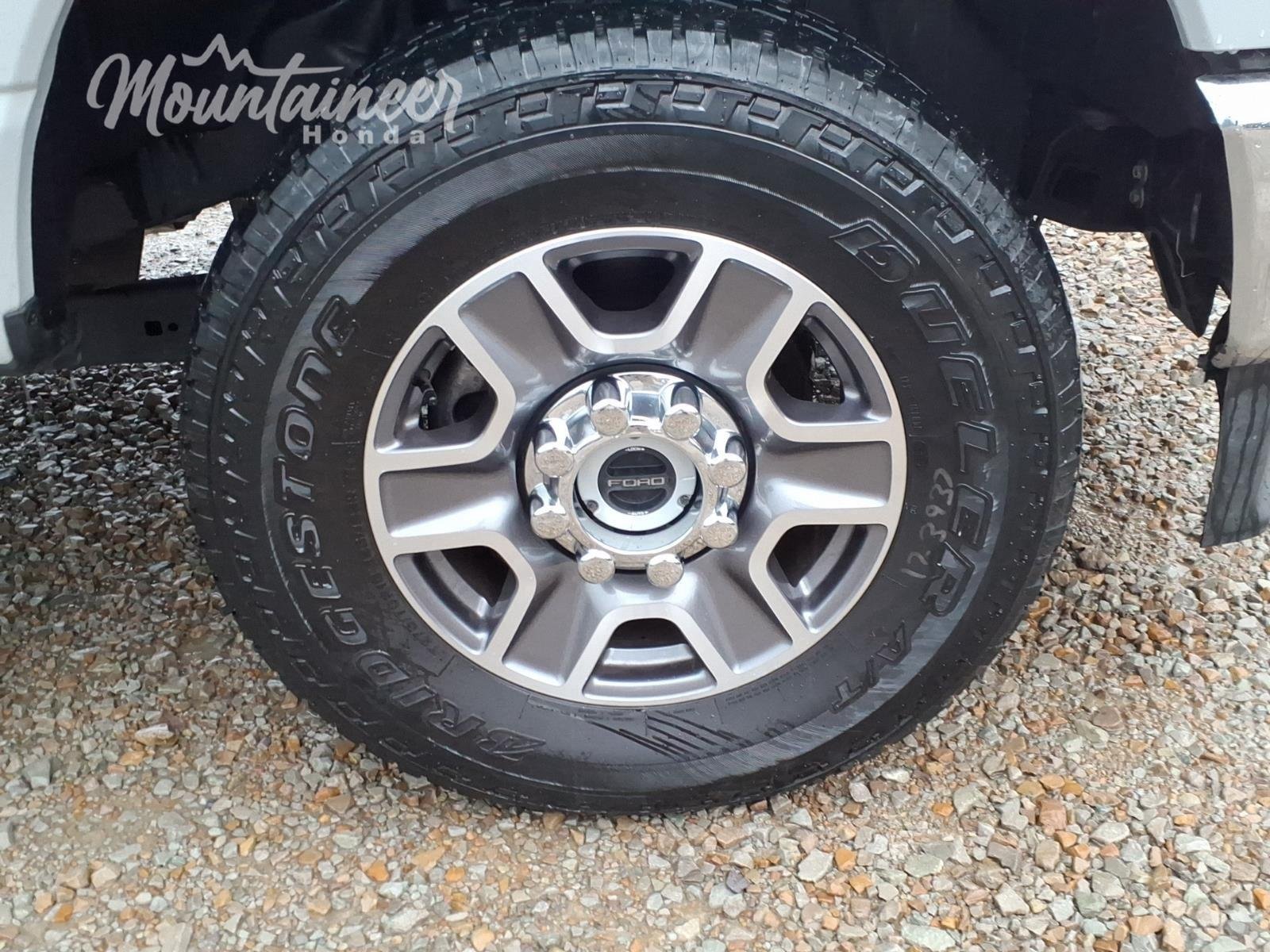 Used 2026 Avalanche Gray Ford LARIAT image 12