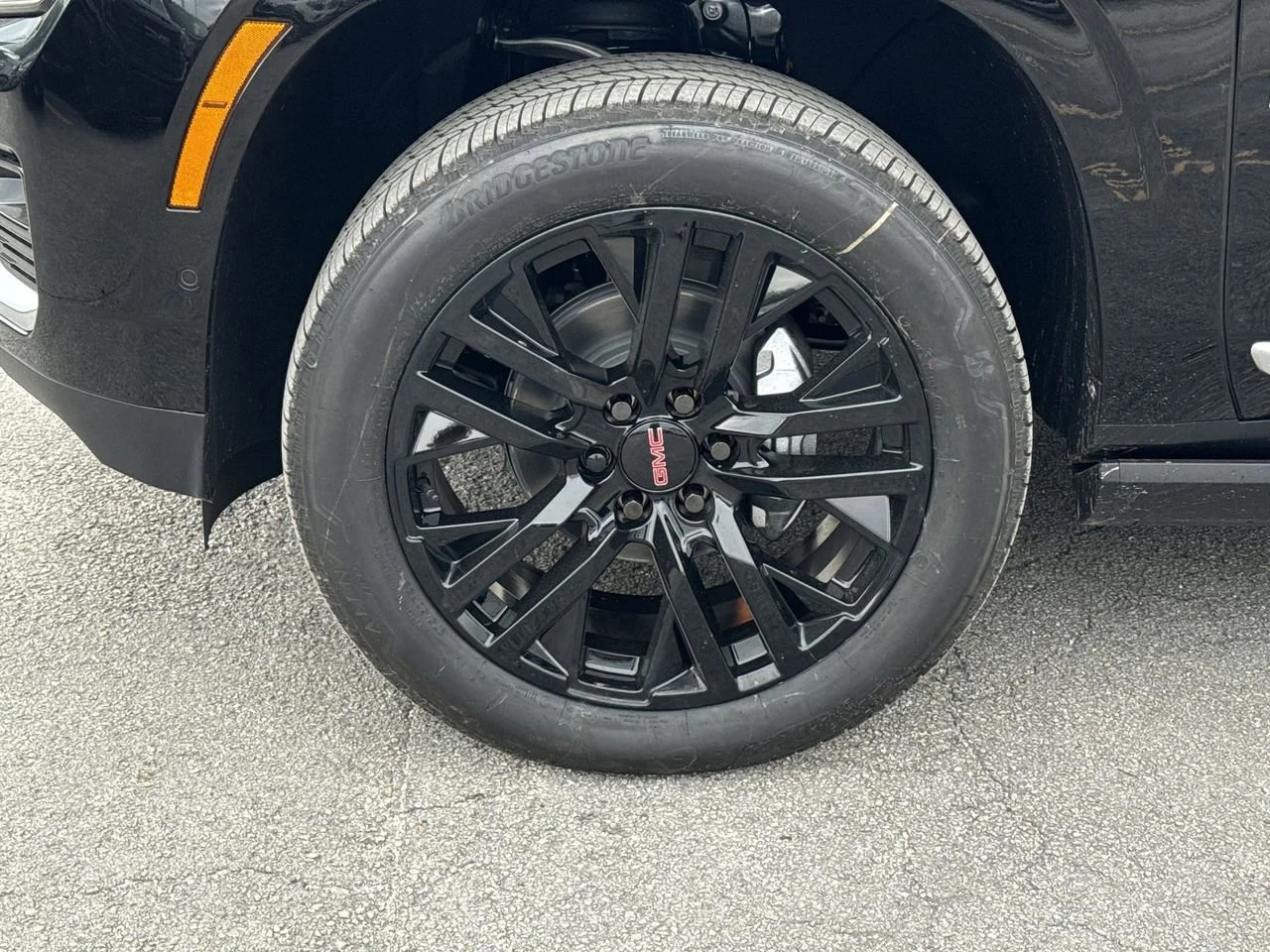 2026 GMC Yukon XL Denali - Photo 11