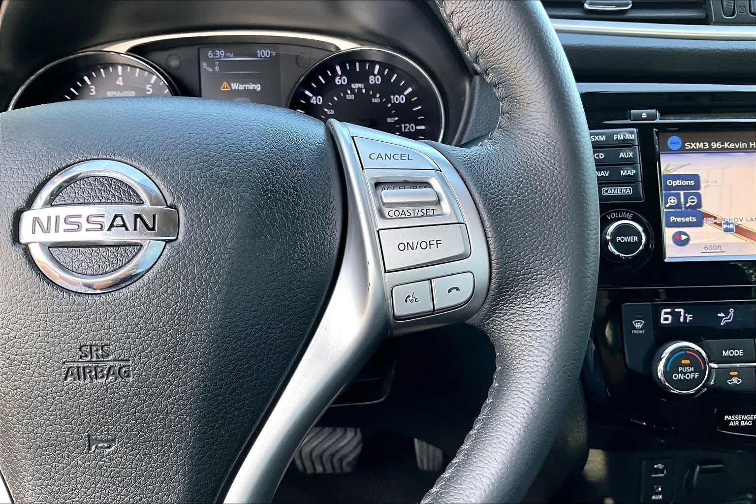 Used 2016 Pearl White Nissan SL image 24