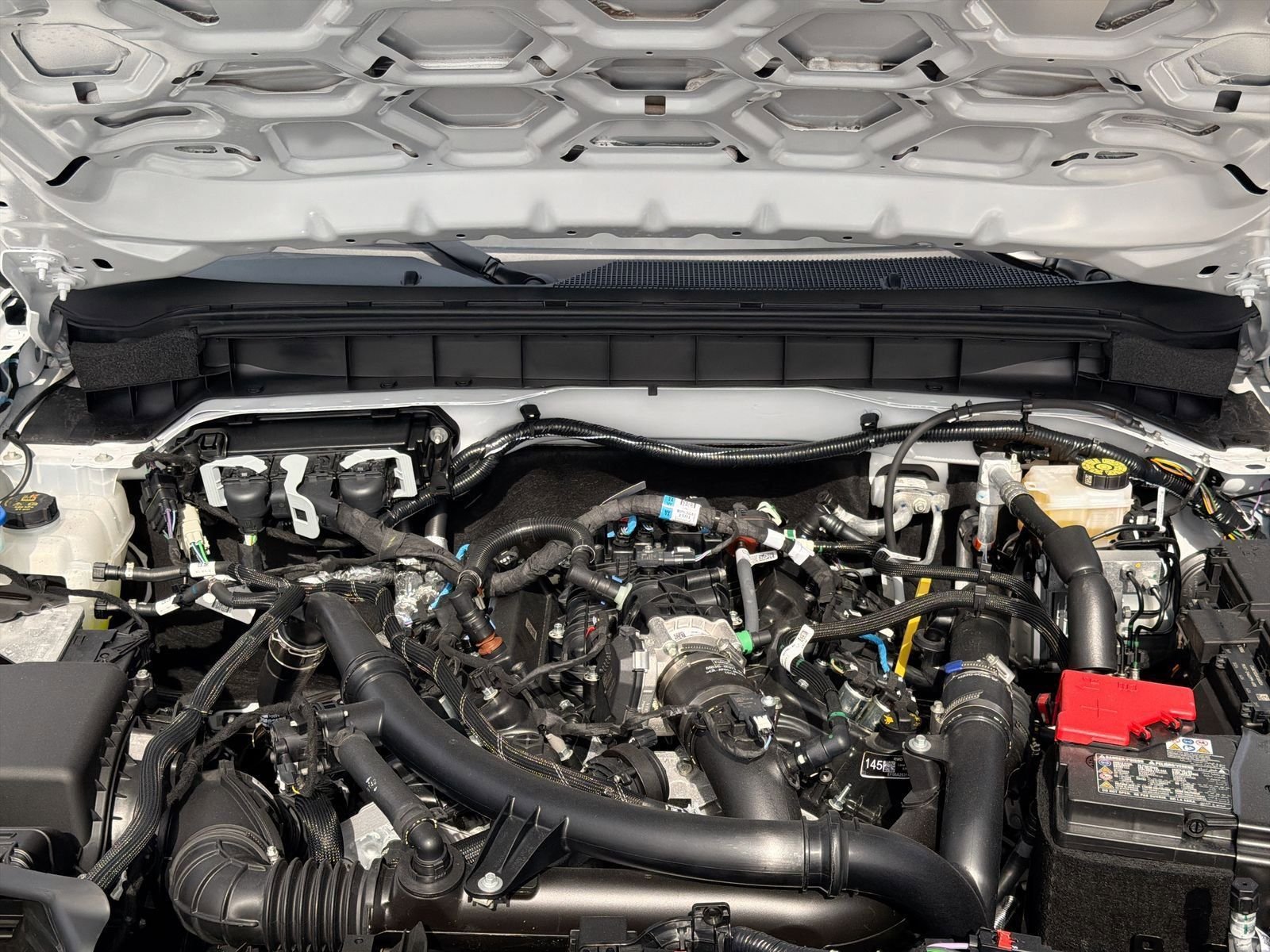 New 2025 Oxford White Ford Badlands® image 15