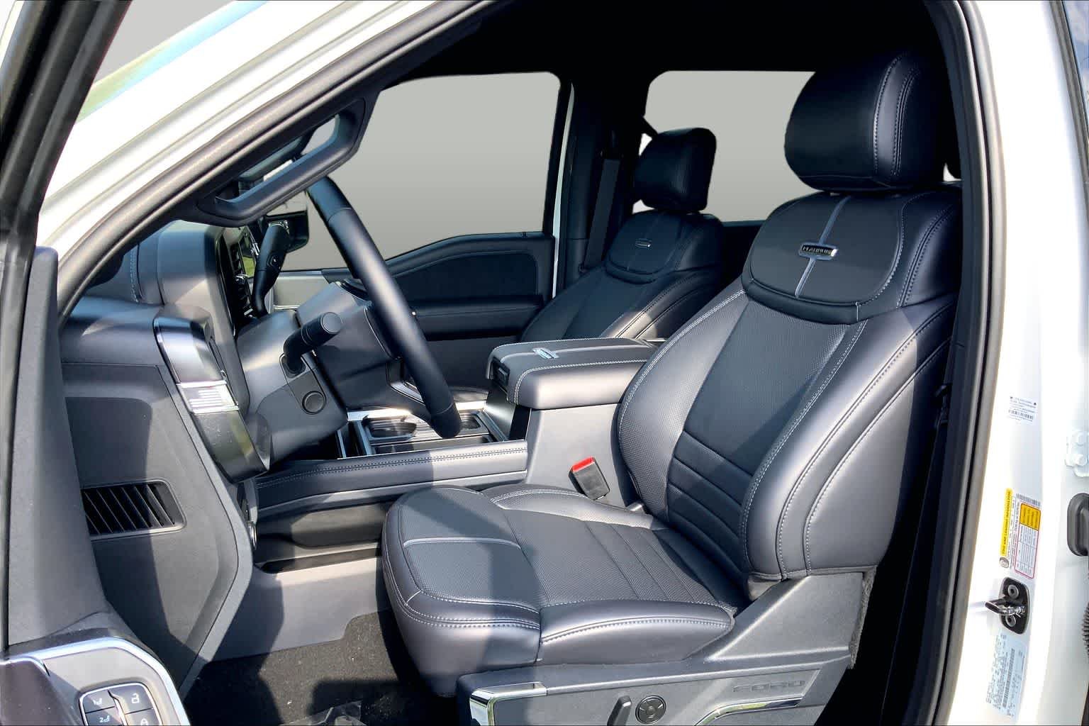New 2026 Star White Metallic Tri-Coat Ford F-350® Platinum® image 7