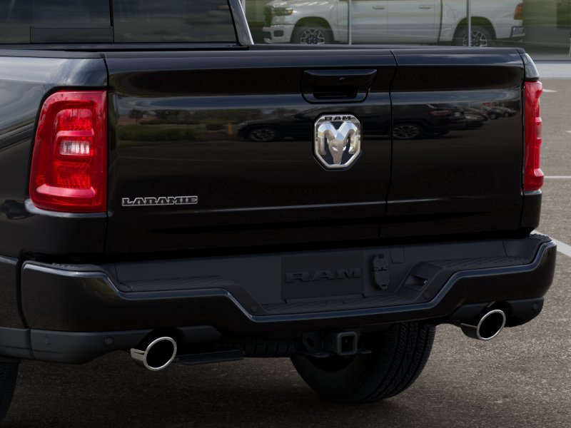 New 2026 Diamond Black Crystal Pearl-Coat Exterior Paint RAM Laramie image 38