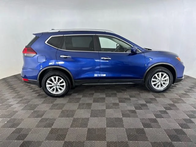 Used 2020 Blue Nissan SV image 4
