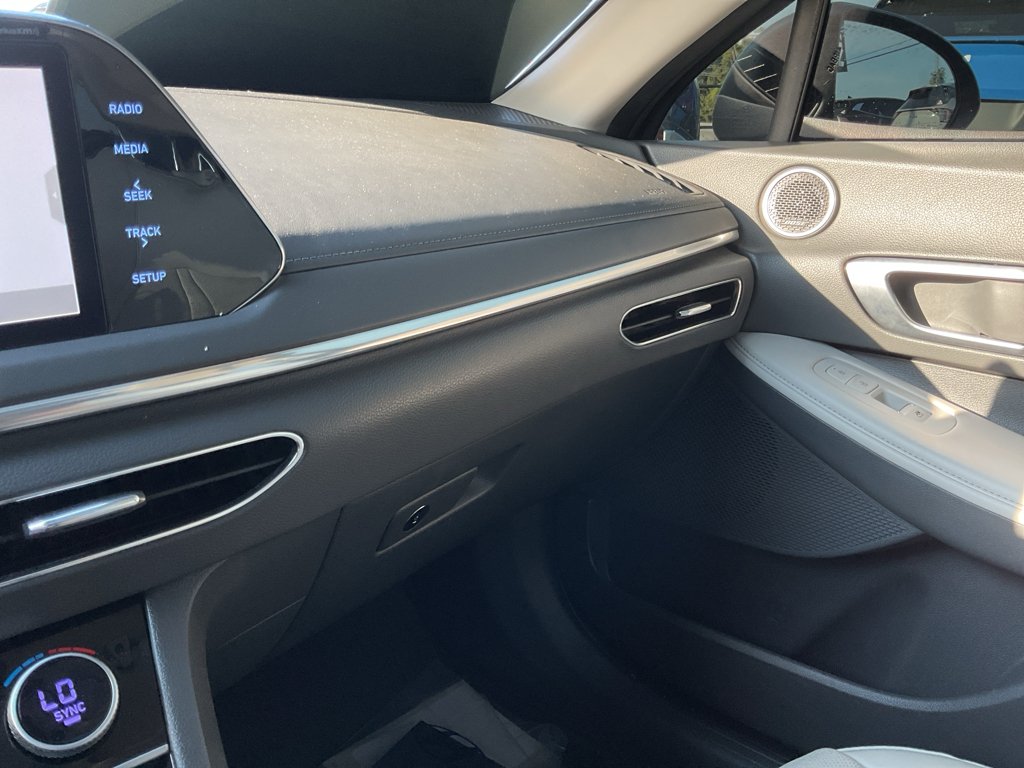 Used 2023 Onyx Black Hyundai Limited image 26