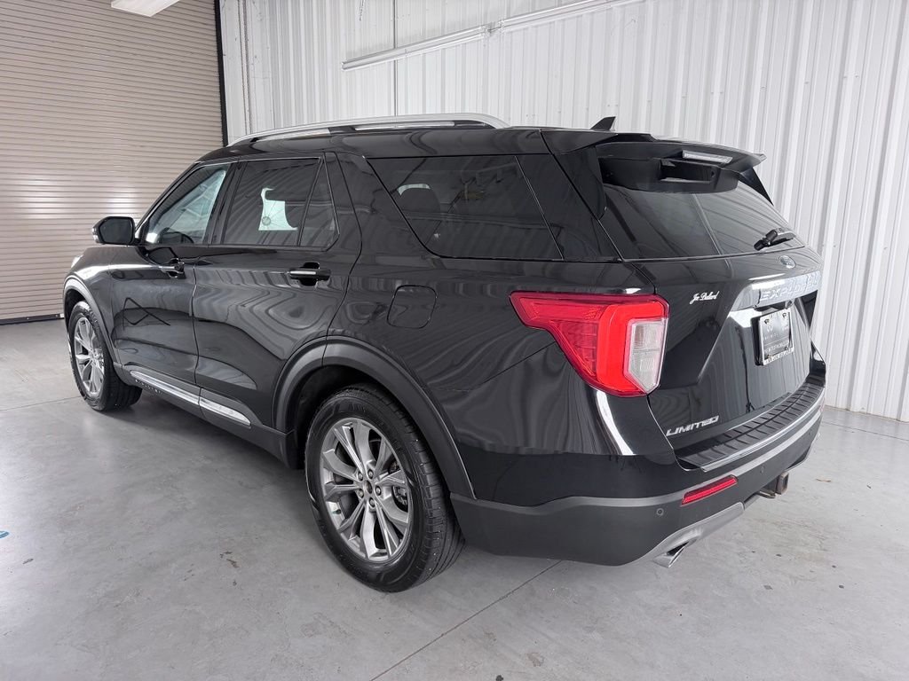 Used 2022 Black Ford Limited image 7