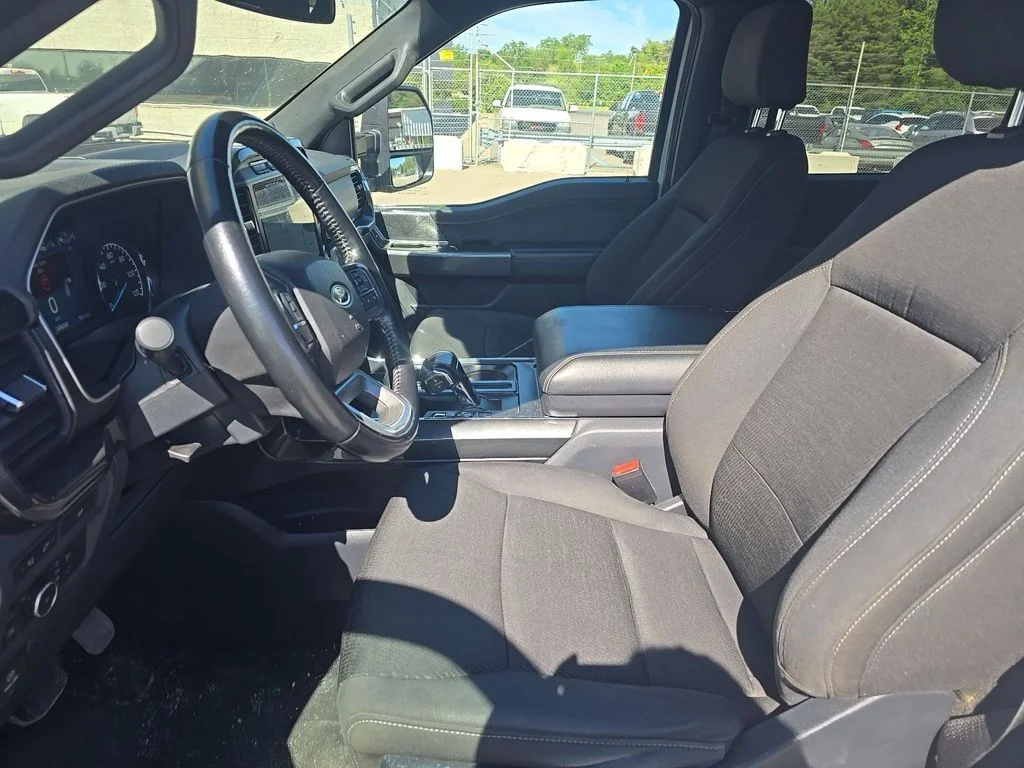 Used 2022 Oxford White Ford  image 9
