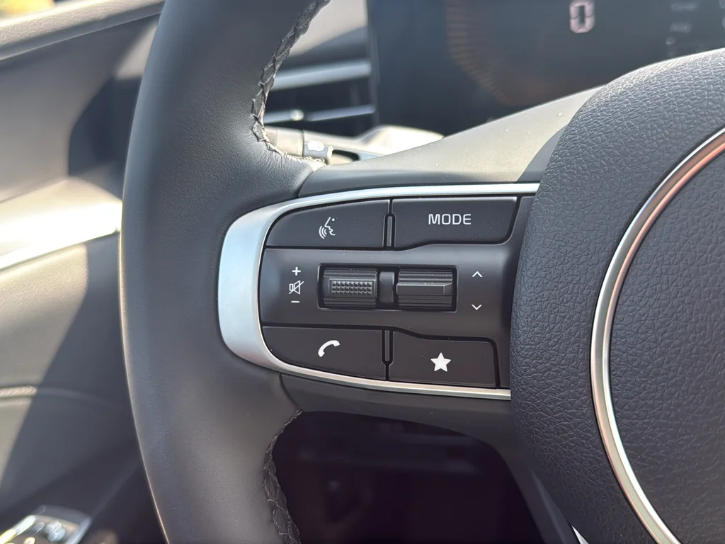 New 2026 Snow White Pearl Kia GT-Line image 45