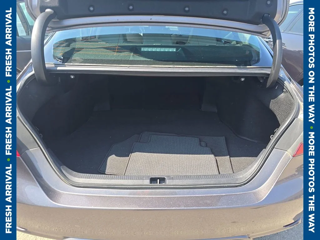 Used 2022 Gray Toyota SE image 10