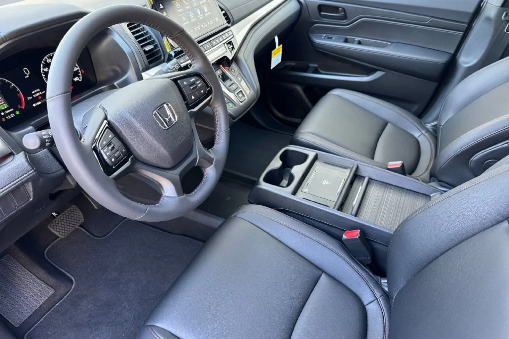 New 2027 Sonic Gray Pearl Honda Sport-L image 11