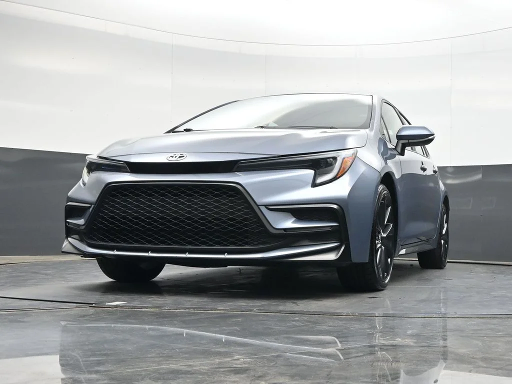 Used 2023  Toyota SE image 28