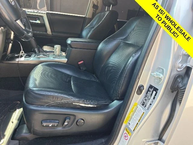Used 2014  Toyota Limited image 8